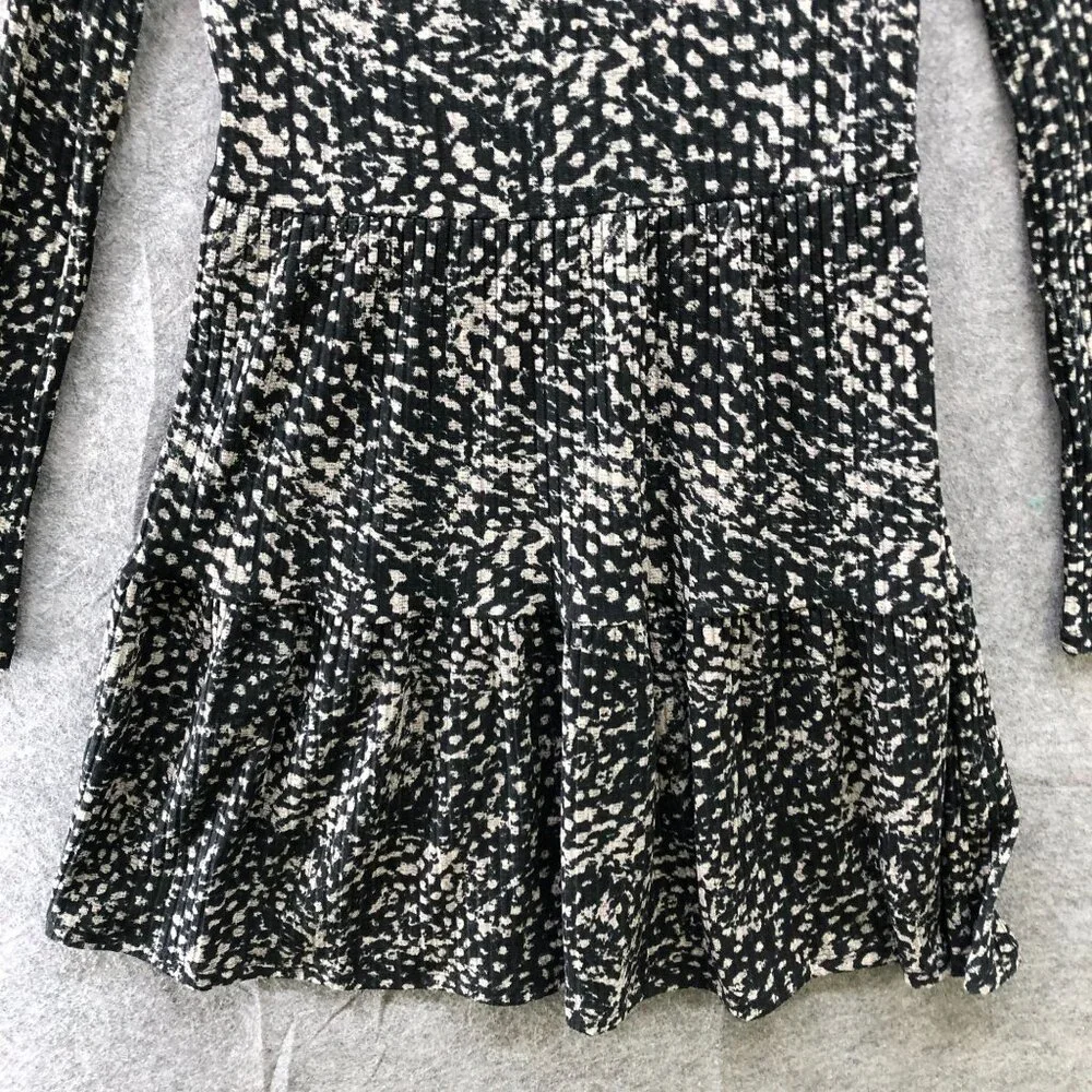 River Island Knit Long Sleeve Dress Size 8 Ribbed Tiered‎ Leopard Print Black